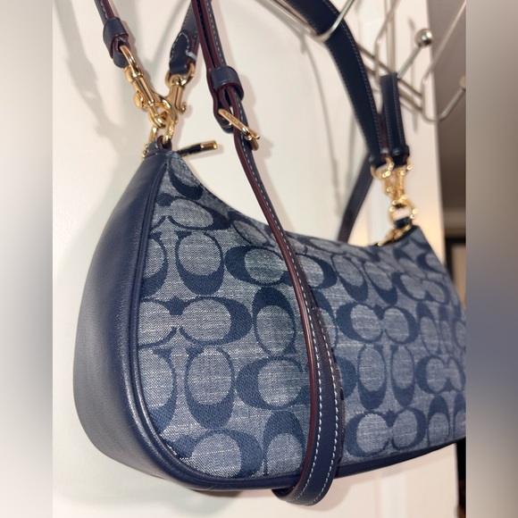 ✨ Coach Teri Shoulder Bag in Signature Denim ✨ CH139 - Picture 7 of 16